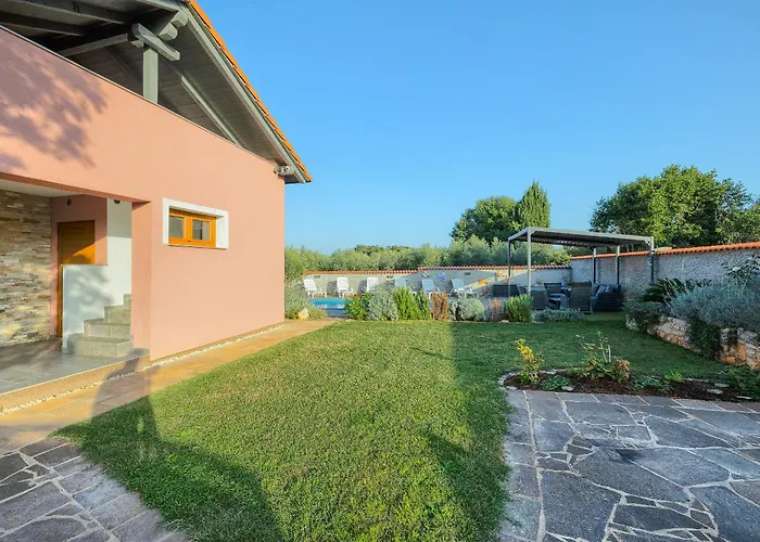 Сasa de vacaciones House Kaja *